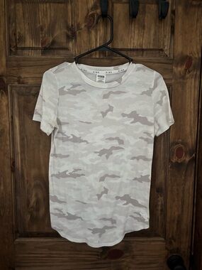 Victoria's Secret PINK Light Gray & White Camo Crew Tee